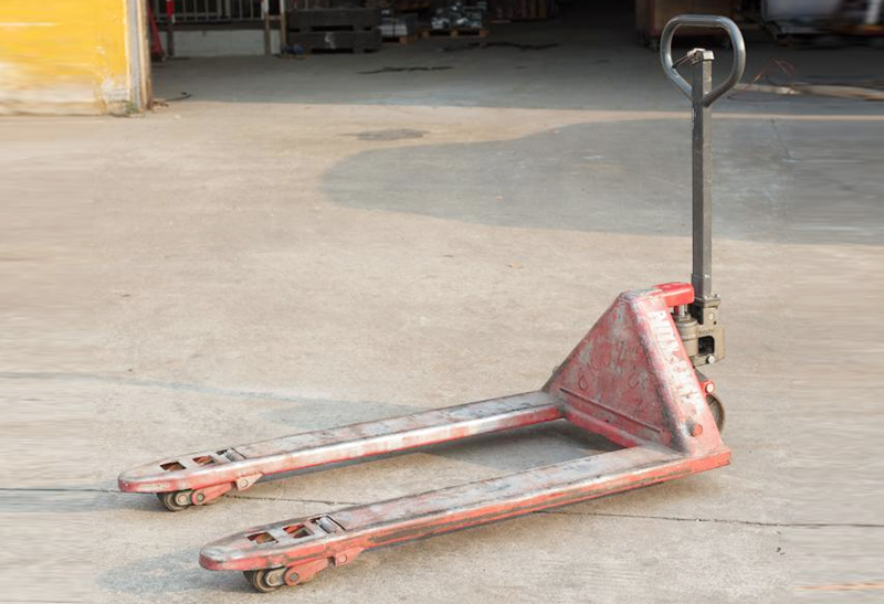 手拖叉車(chē)（飛華機(jī)床）.jpg